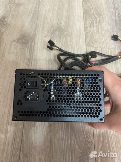 Thermaltake TR2 S на 500W (80+ Standart)