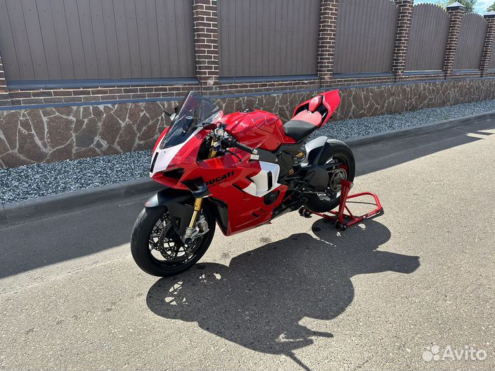 Ducati panigale v4s