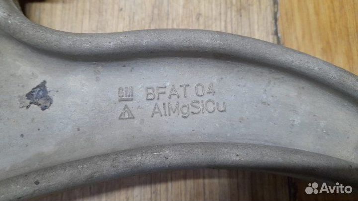 Рычаг левый Opel Astra J седан 1.6 2009-2017