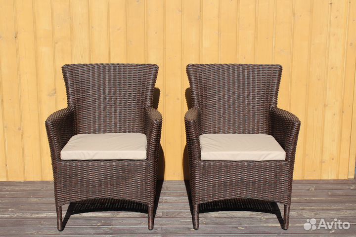 Комплект плетеной мебели