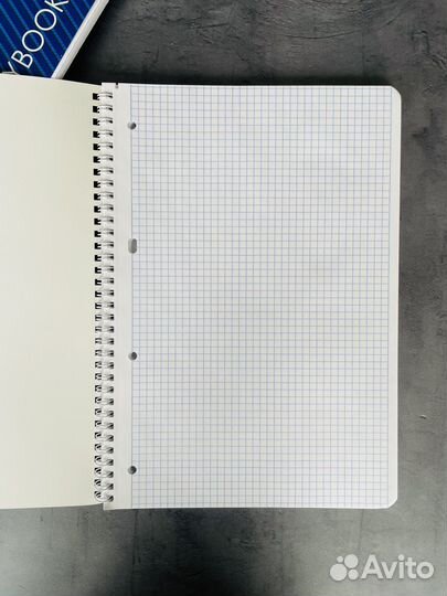 Тетрадь А4 96 л клетка гребень обложка картон