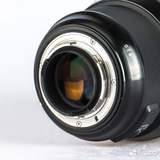 Sigma 85mm f/1.4 DG Art