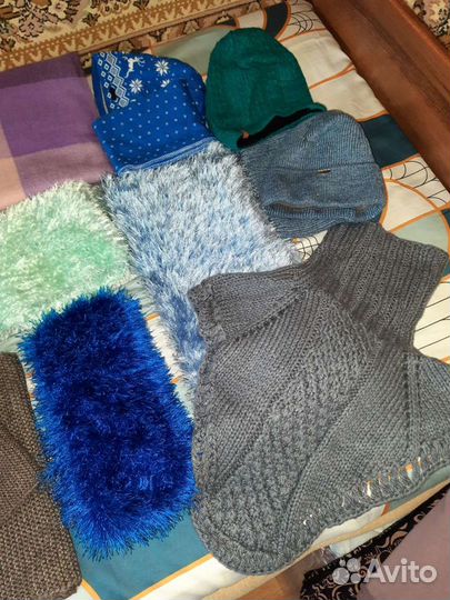 Шапки и шарфы женские