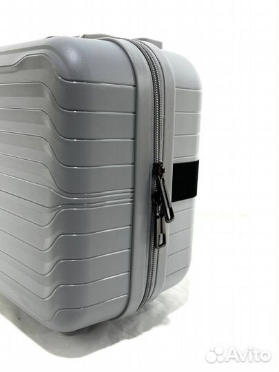 Бьюти кейс серый