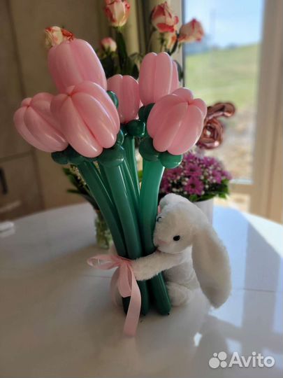 Цветы, букеты, животные и другое из шаров