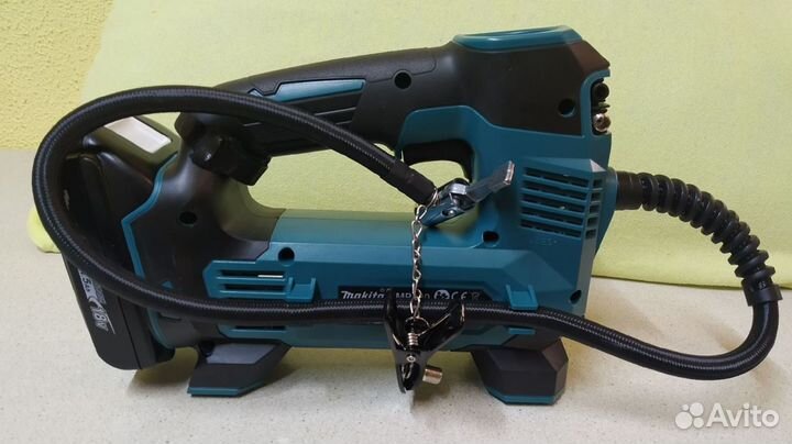 Насос автомобильный Makita DMP180Z