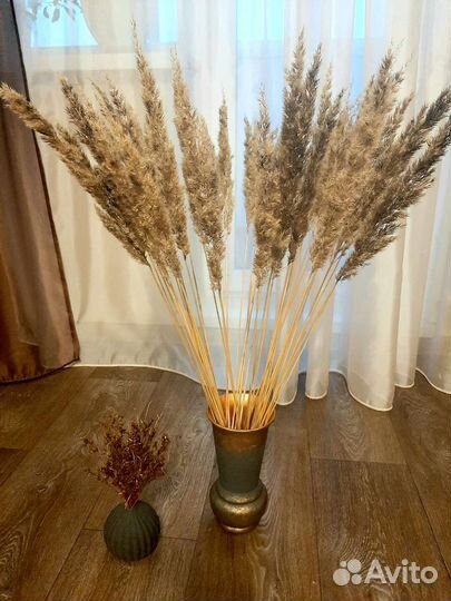 Декор,сухоцветы с вазами