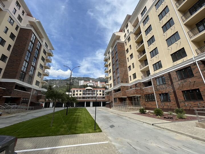 1-к. апартаменты, 42 м², 3/8 эт.