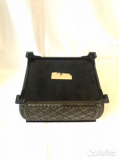 Шкатулка, ларец, металл