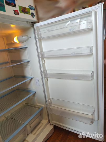 Холодильник Indesit R36NFG.016 2-кам 185см NoFrost