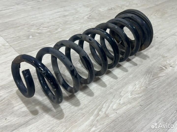 Пружина задняя Renault Sandero хетчбэк K4M 690