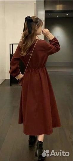 Платье на девочку новое