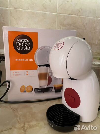Капсульная кофемашина dolce gusto новая