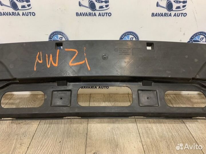 Направляющая заднего бампера Bmw 7 F01/F02 N63B44A