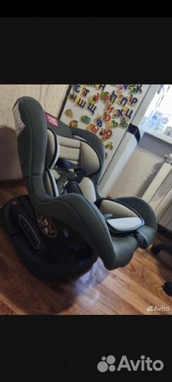 Автомобильное детское кресло от 0 до 18 кг