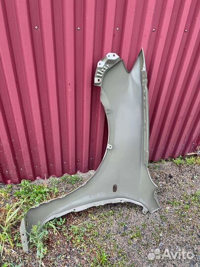 Крыло переднее правое mazda 3 bk седан