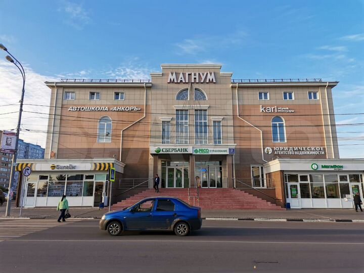 Торговая площадь, 267.8 м²