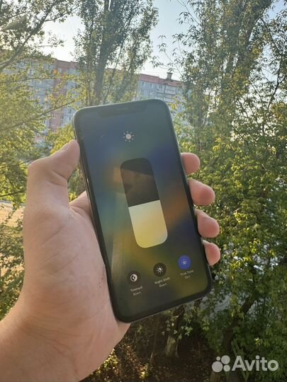 iPhone X, 64 ГБ