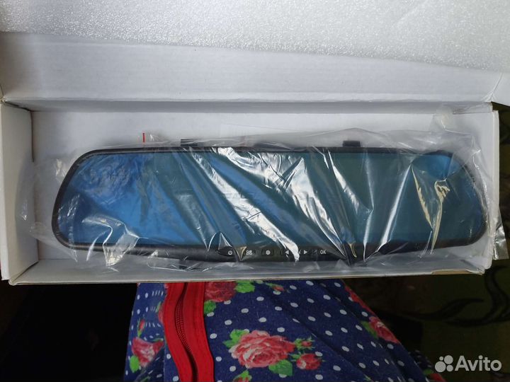 Зеркало с Видеорегистратором заднего вида