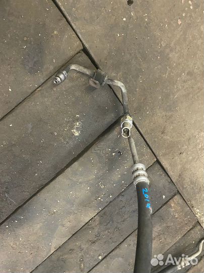 Трубка гур 8201002068 лада ларгус