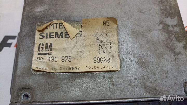 Opel Omega B Блок управления двигателем