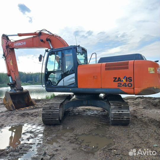 Гусеничный экскаватор Hitachi ZX240-5G, 2017