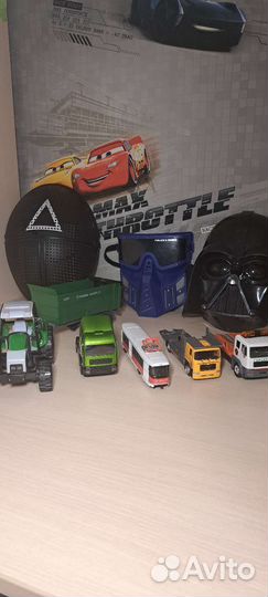 Игрушки для мальчика Машинки и маски