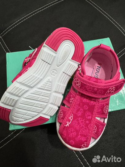 Сандалии для девочки