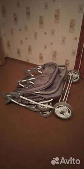 Коляска для двойни или погодок