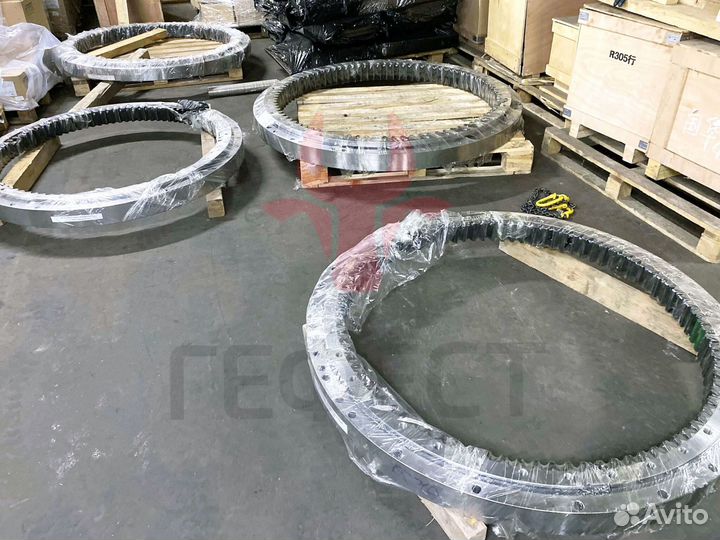 Поворотный круг JCB JS220XD JRB0017