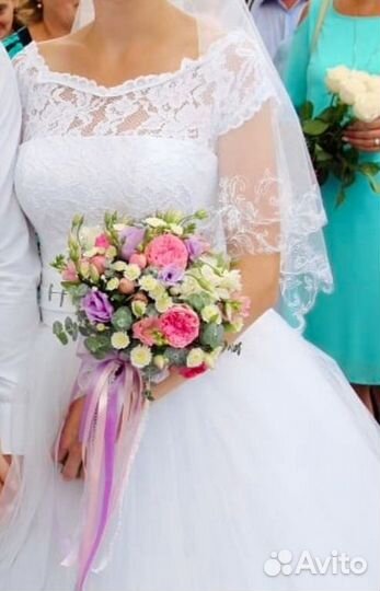 Свадебное платье 44