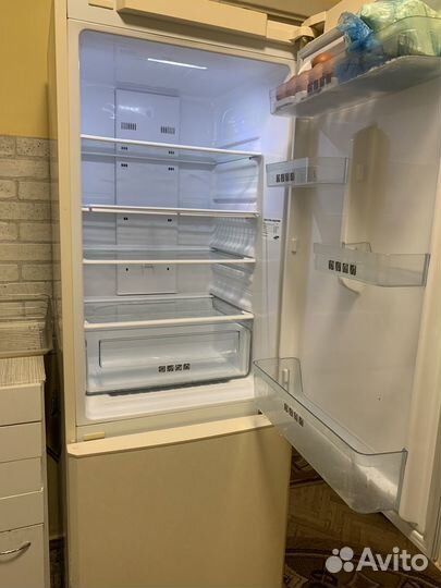 Холодильник samsung