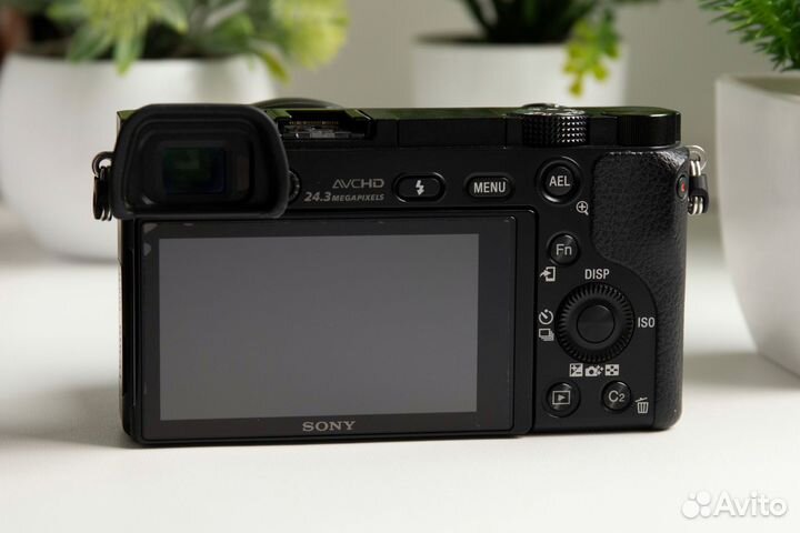 Sony A6000 Kit + Комплект