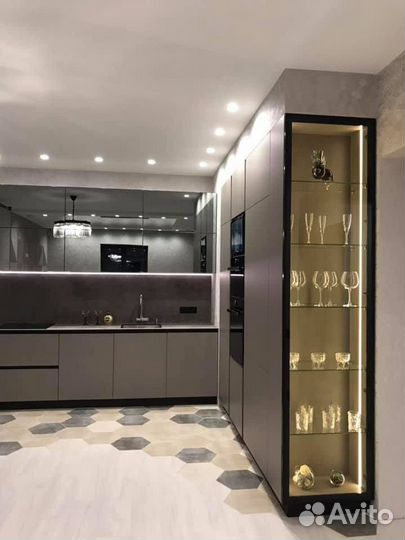 Стильный кухонный гарнитур