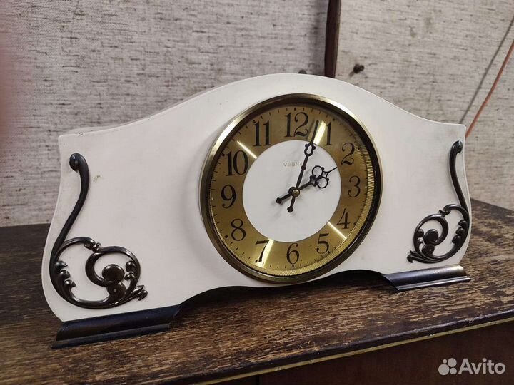 Часы Vesna СССР каминные механические с боем