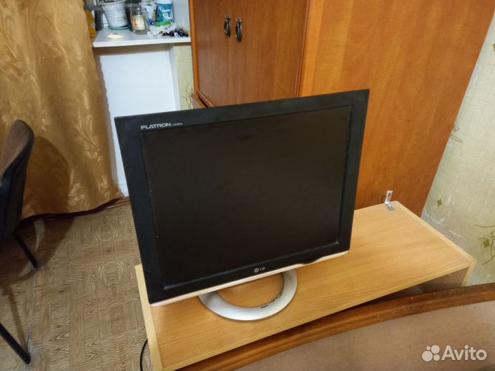Монитор lg flatron l1940pq