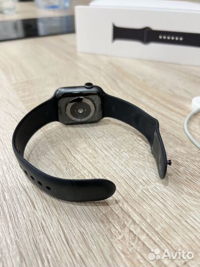 Продаю Apple Watch Series 5, 44 mm, Space Gray