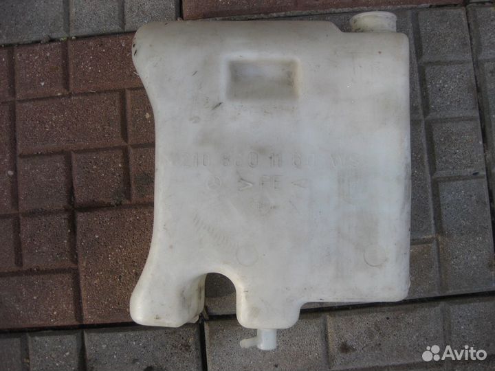 Бачок омывателя для Мерседес E-210