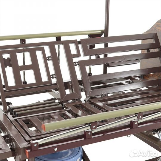 Медицинская кровать для лежачих больных