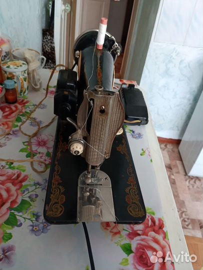 Швейная машинка
