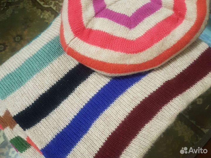 Берет с шарфом