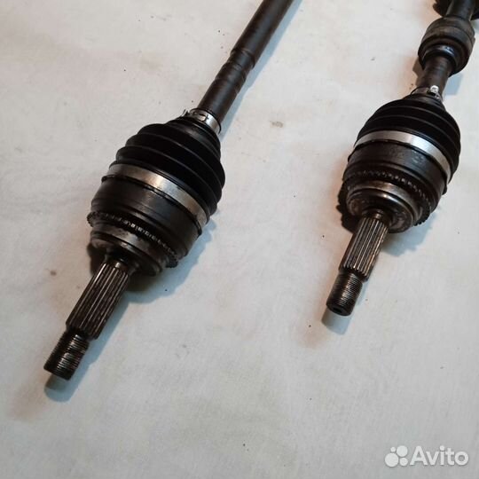 Привод пр/лев mitsubishi lancer cedia 4G93