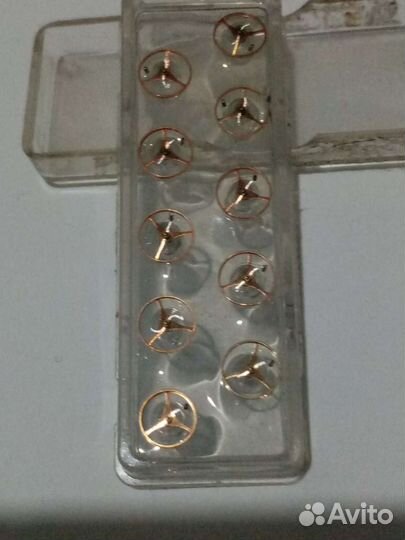 Фурнитура. Циферблаты. стекла. корпуса, головки, б