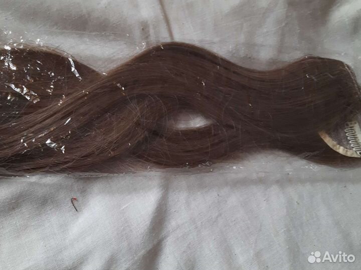 Волосы на заколках