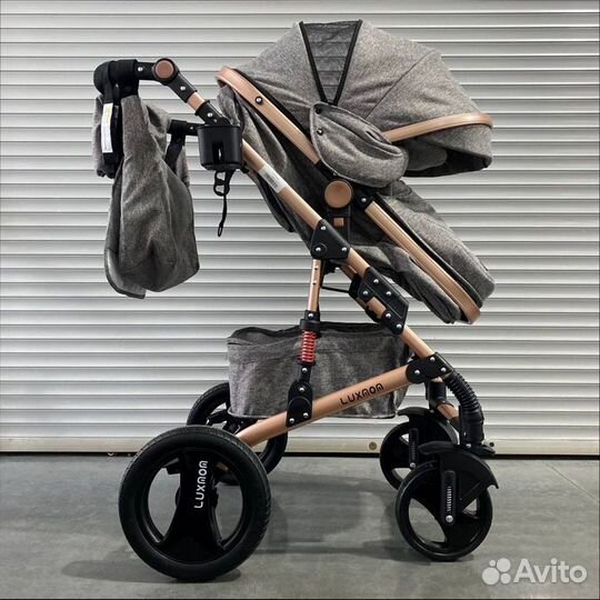 Коляска для новорождённых Luxmom