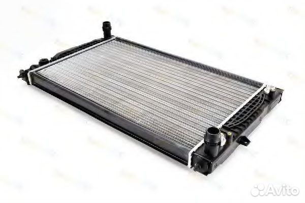 32211032 Радиатор охлаждения двигателя kia sportag