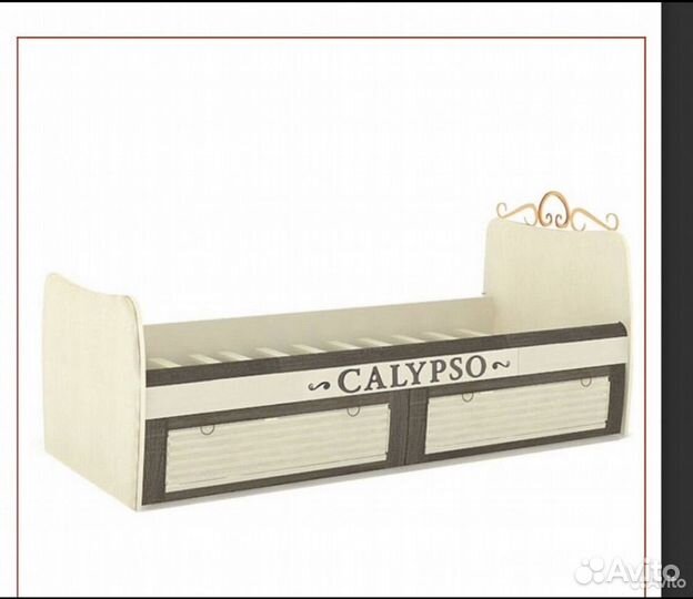 Продам кровать с матрасом