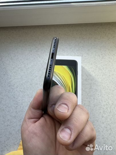 iPhone SE (2020), 256 ГБ