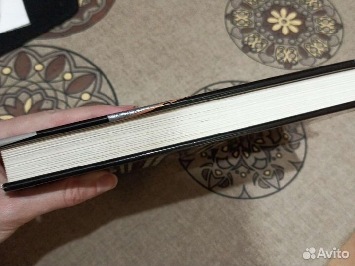 Книга Гильермо Дель Торо 