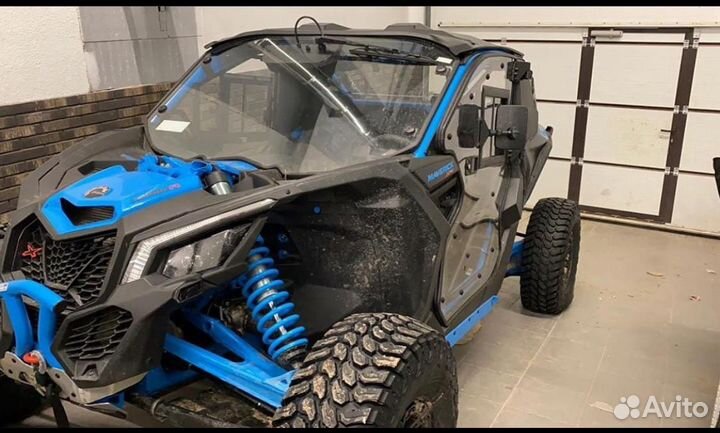 DFK Лобовое стекло BRP CAN-AM Maverick X3